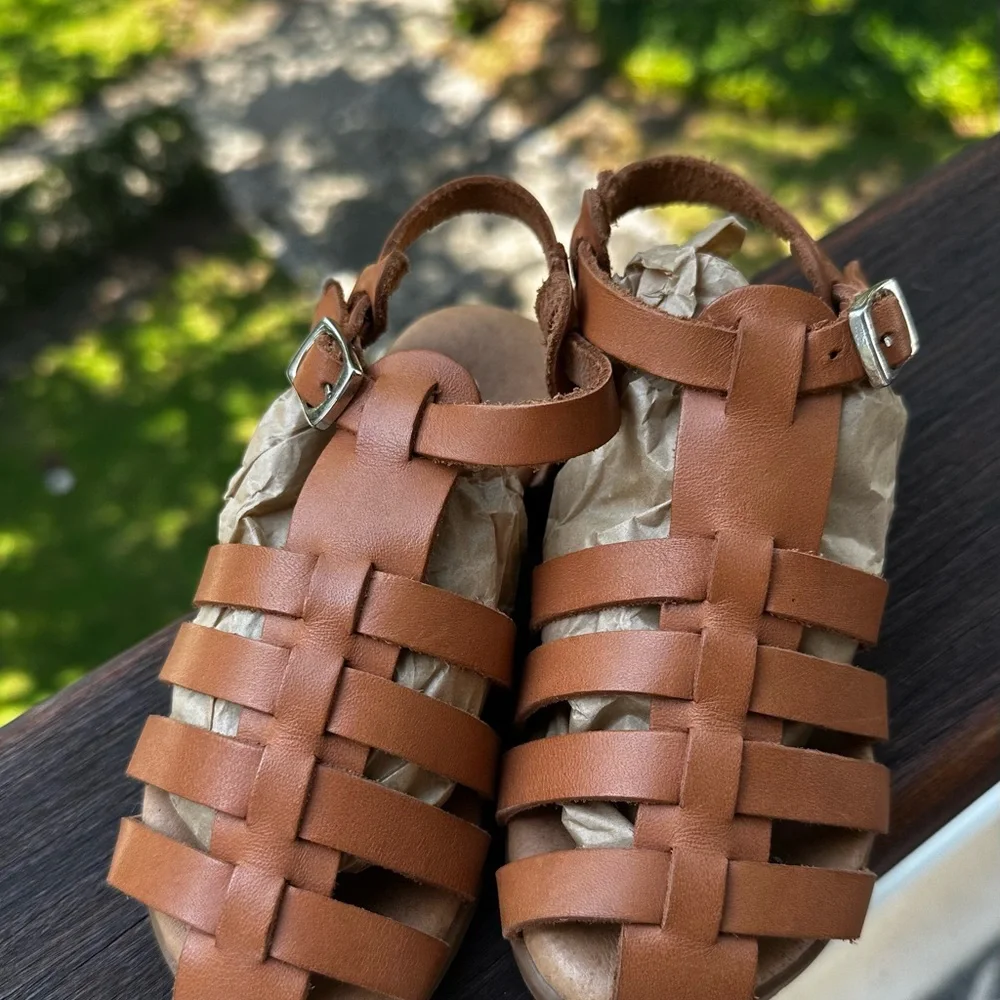 Childrenchic Spain, British Tan Leather Fisherman Sandals. EU 26 /US 9.5 Toddler